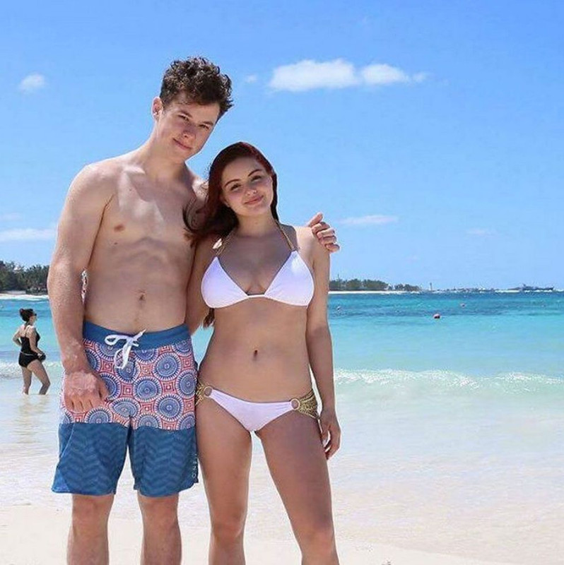 ariel-winter-nolan-gould.jpg