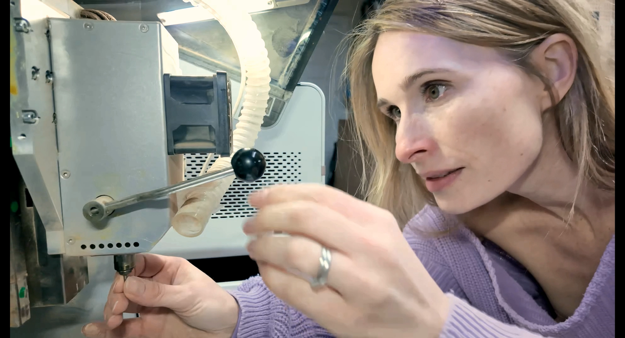 Can carving wood feel like 3d printing Exploring the Makera Carvera Air You Tube mpg 20260302 082