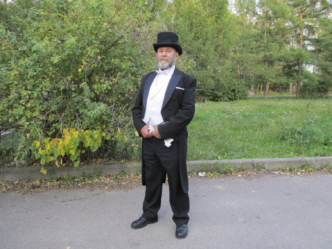 Я господин 1890 год в фильме Маскарад со смертью