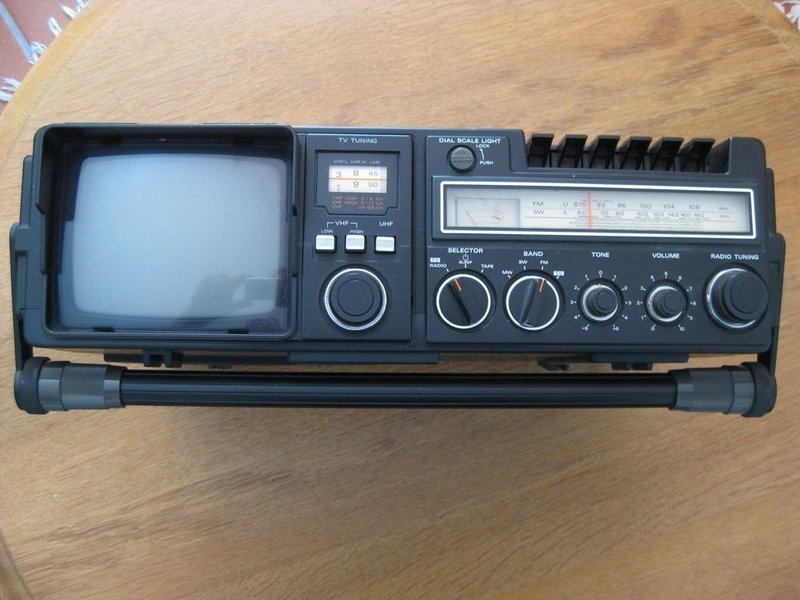 [Bild: HITACHI-Recorder-II.jpg]