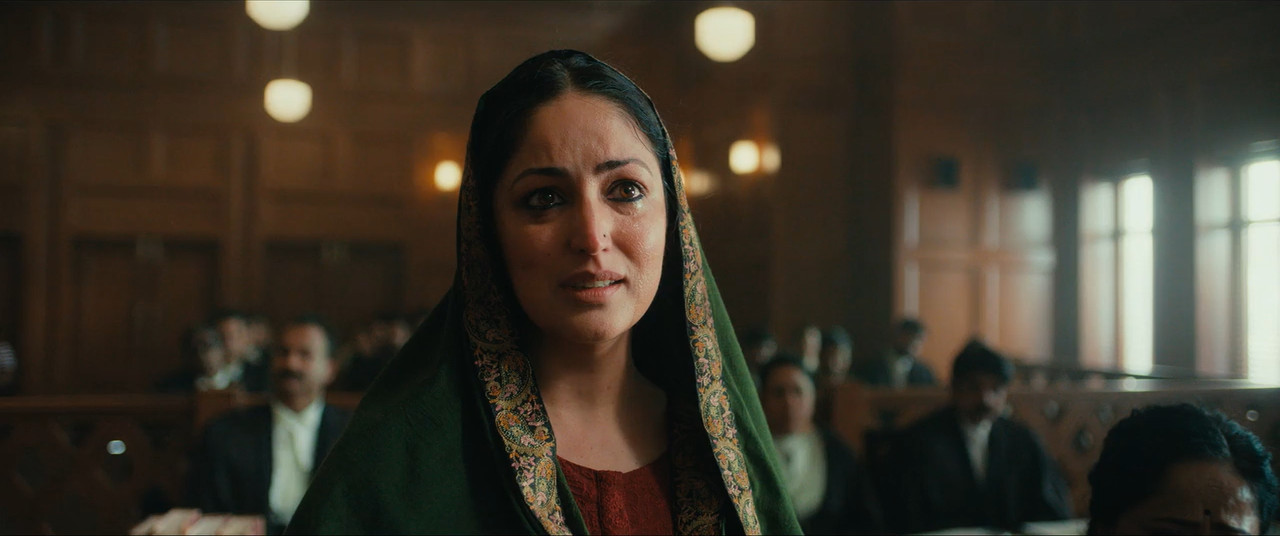 Haq 2025 WebRip [Hindi] 480p 720p ESub Screenshot