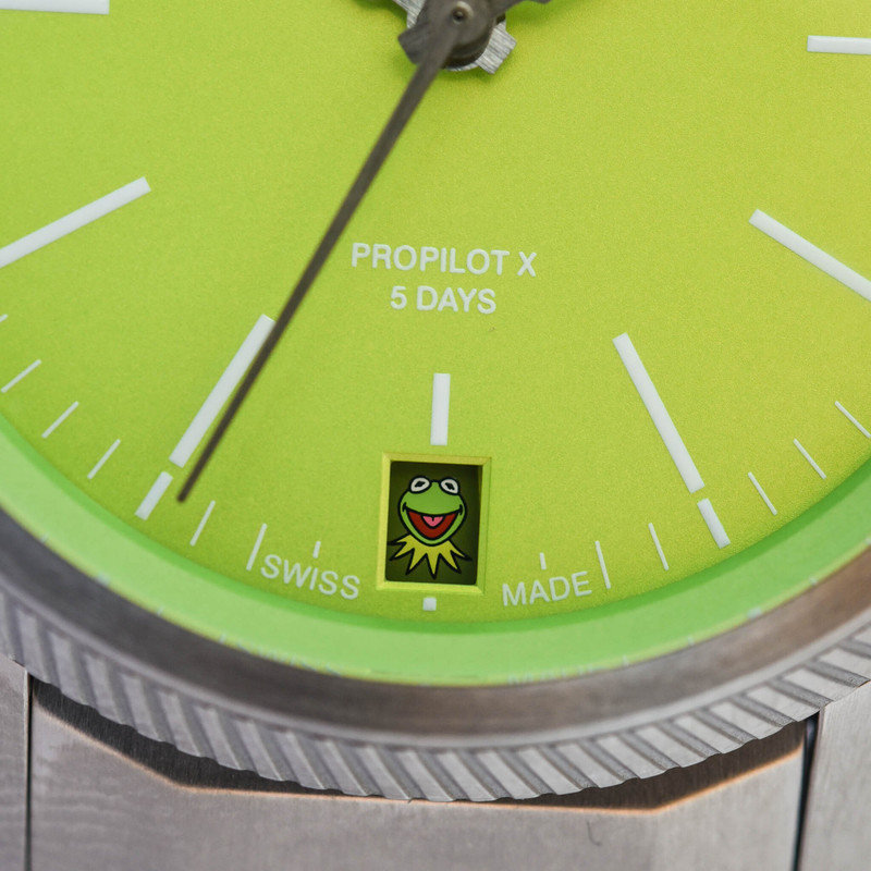 Oris-ProPilot-X-Kermit-Edition-Green-Dial-Hands-On-1-2048x2048