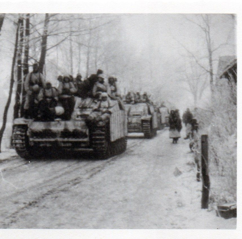 Orig Foto Soldaten Sturmgeschützen Wintertarn 19