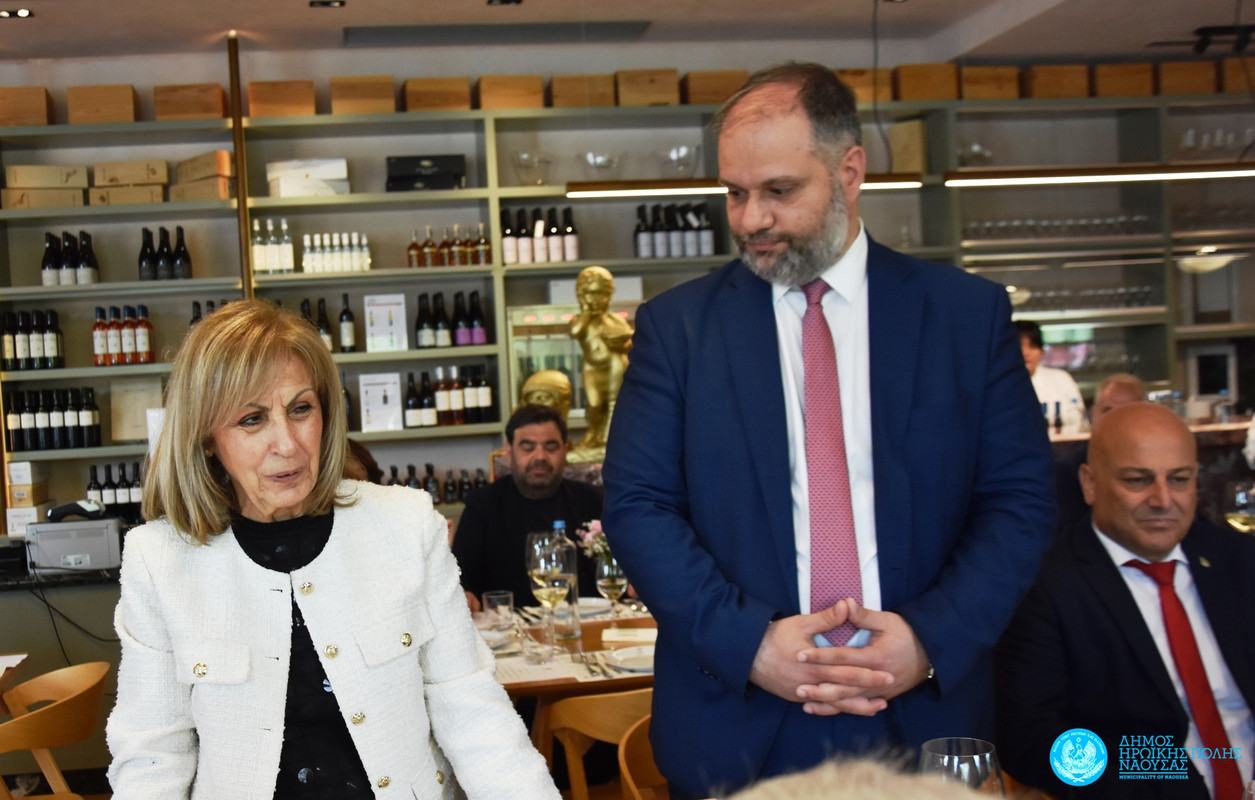 κορύφωση ολοκαυτώματος (8)