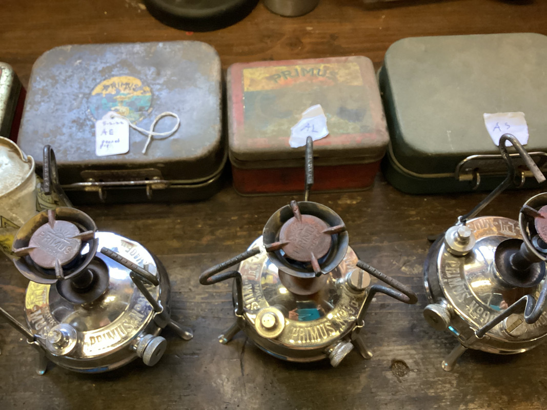 A3800774-D9D6-4FAD-B501-16774F8AA050