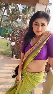 [Image: Reema-Navel-Queen-mkv-snapshot-02-29-202...-40-12.jpg]