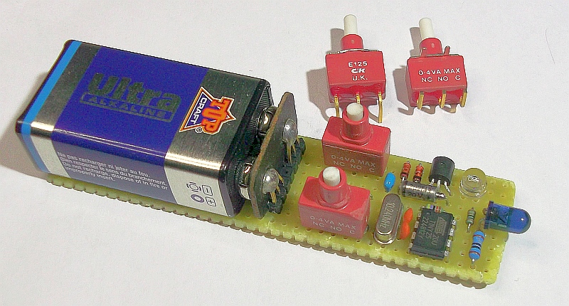 [Bild: DAT-Secret-Key-Sender-2-mit-ATtiny25-021.jpg]