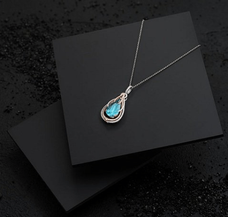 Karl Taylor Phorography - Jewellery Photography - Gemstone Necklace