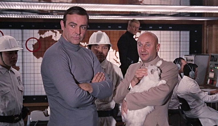 DONALD-PLEASENCE-YOU-ONLY-LIVE-TWICE-1-A-FOTOR.jpg