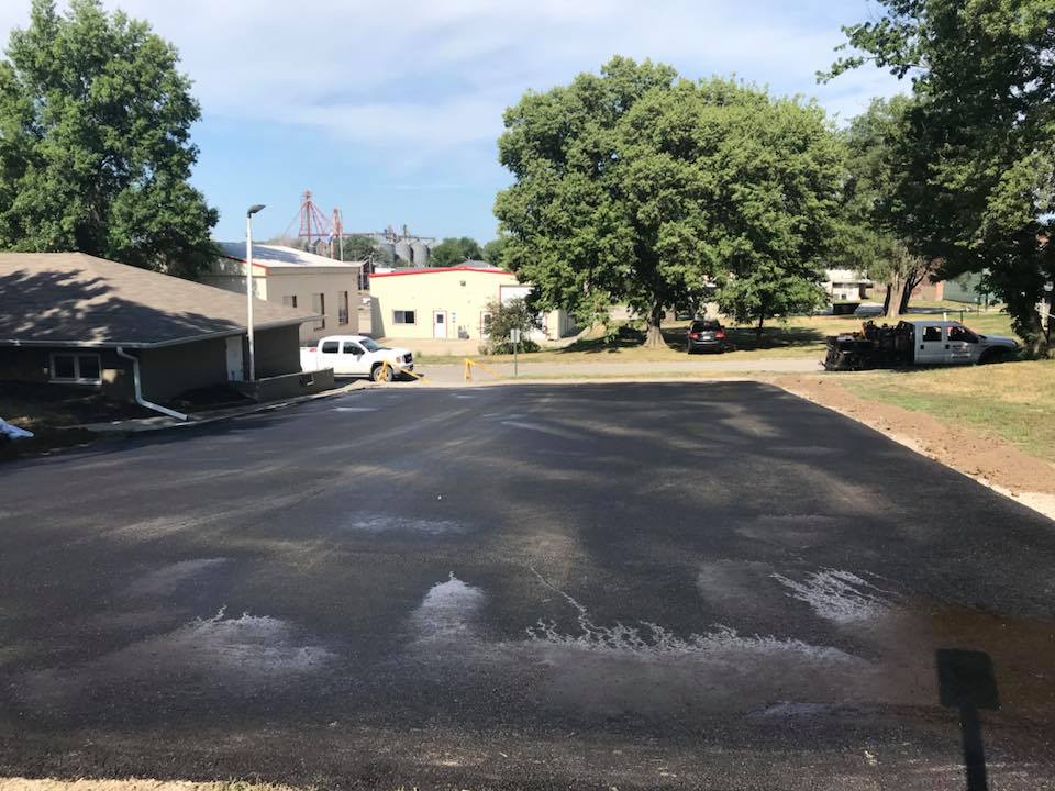 Asphalt Driveway Cost Calculator in St. Joseph MO