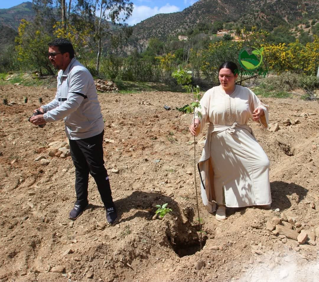 5085d8818dff545b7eb7035a13c92f57