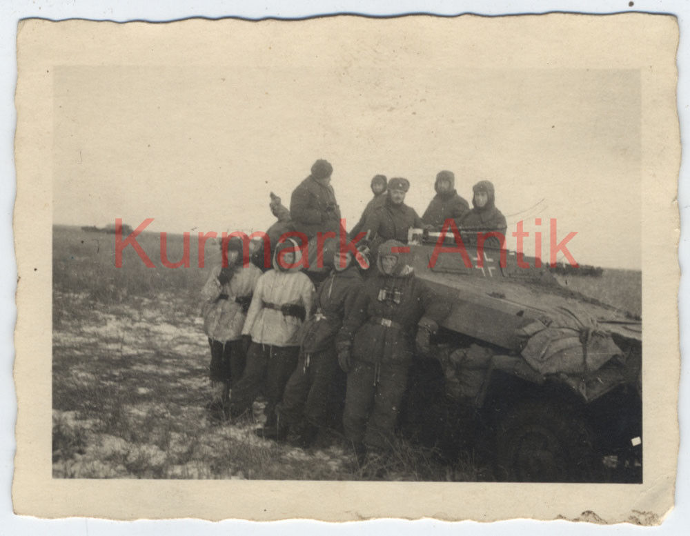 Foto Wehrmacht 13. P.D. Gren. Reg. 66 Russland 1944 Panzer Spähw
