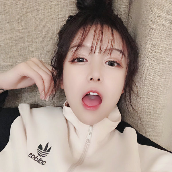 有什么美女多的直播软件;vlog