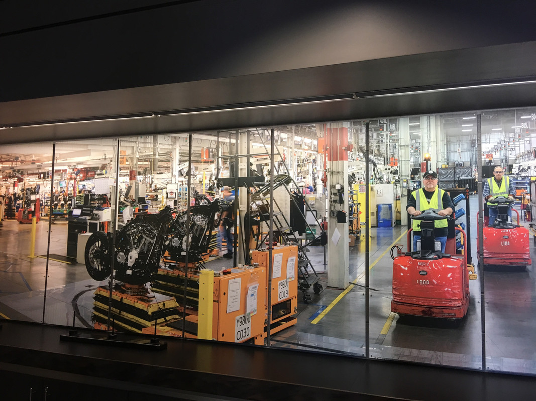 EA9051E6-DAE6-4BC2-AA31-662FFCBD983C