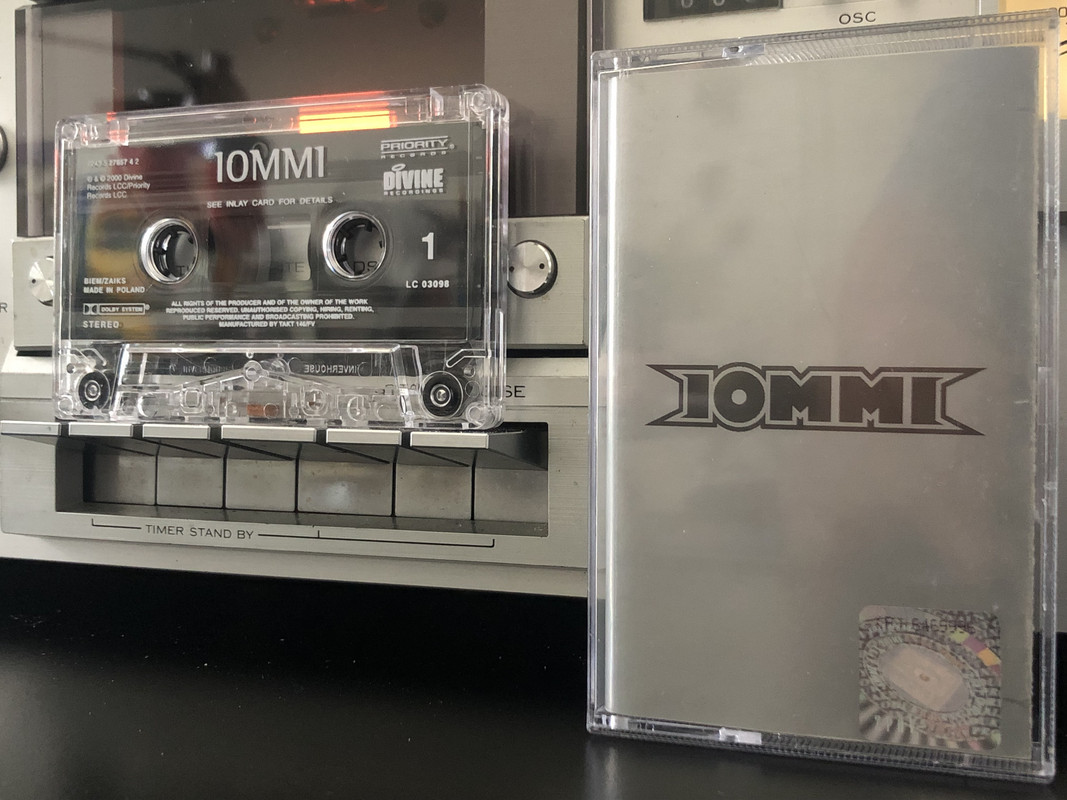 6A7A6D52-B8B3-49E0-92F4-84F22AB52D09