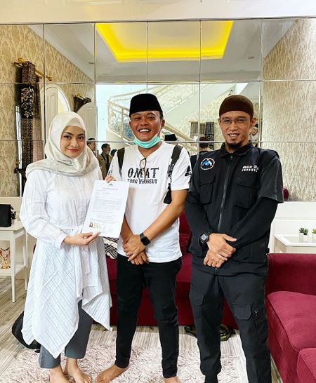 Nathalie memutuskan jadi mualaf, Sule sebagai saksinya (Instagram Nathalie)
