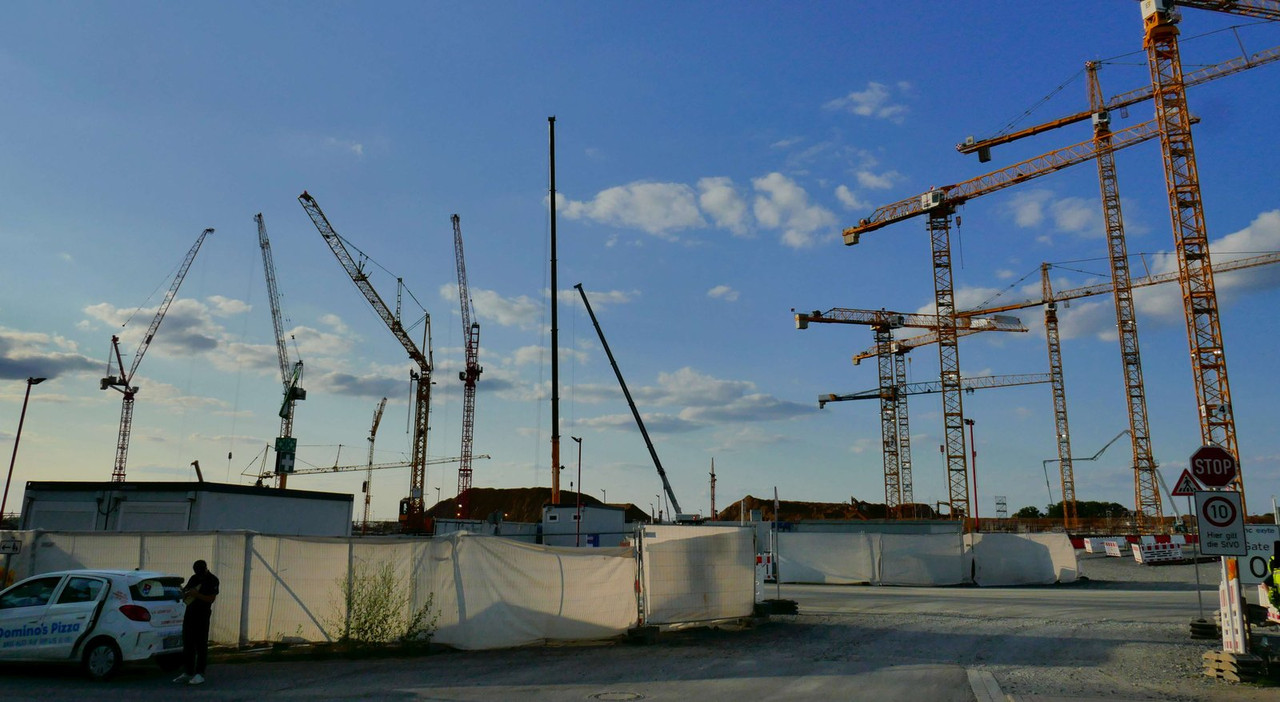 Bild: https://i.postimg.cc/ZRqFTc3M/P1280560.jpg