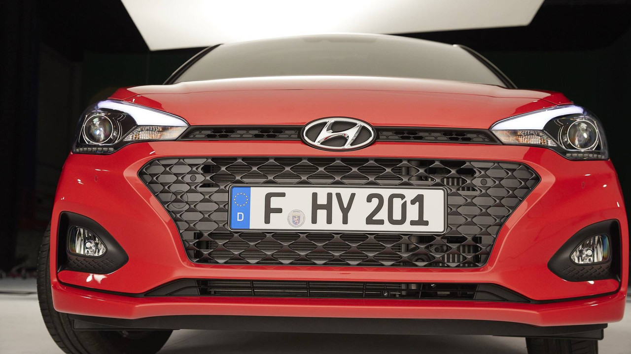 2018 Hyundai i20 & i20 Active (13)