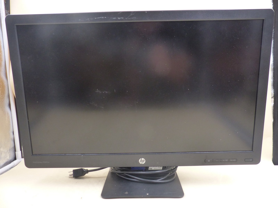 HP P240VA 24" LCD WIDESCREEN MONITOR DP HDMI VGA BLACK