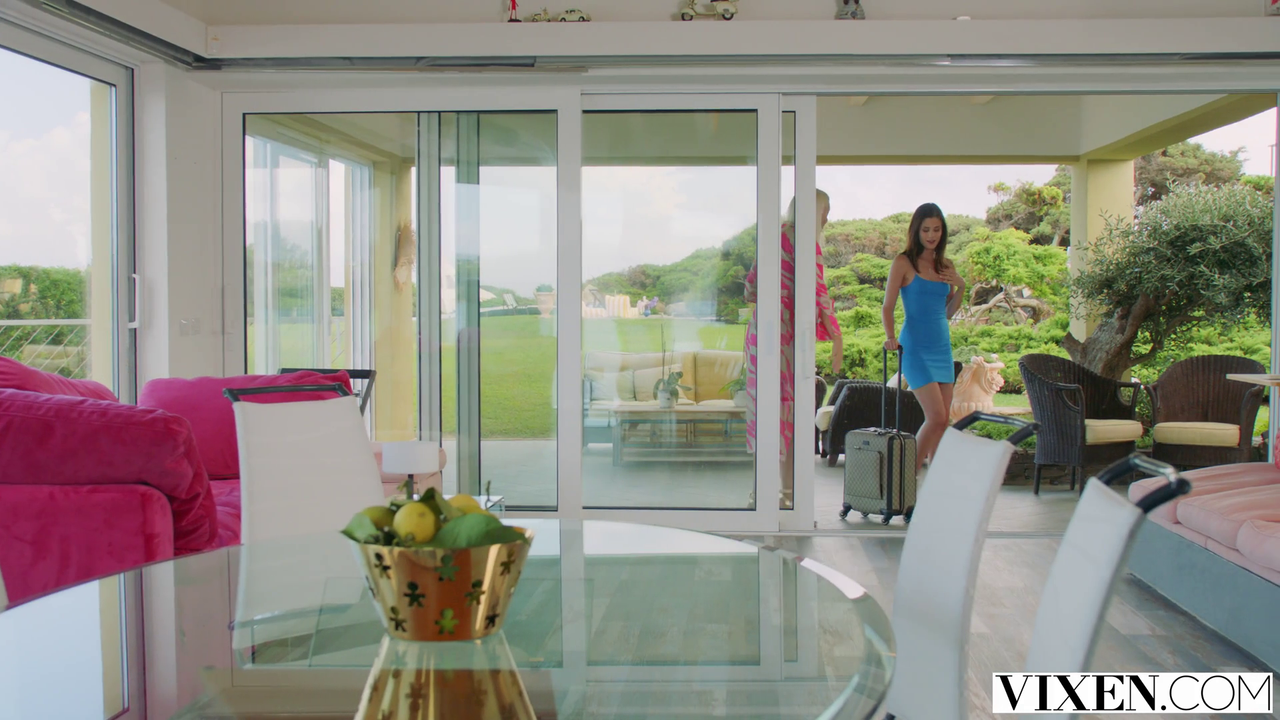 vlcsnap-2023-03-21-09h34m03s877