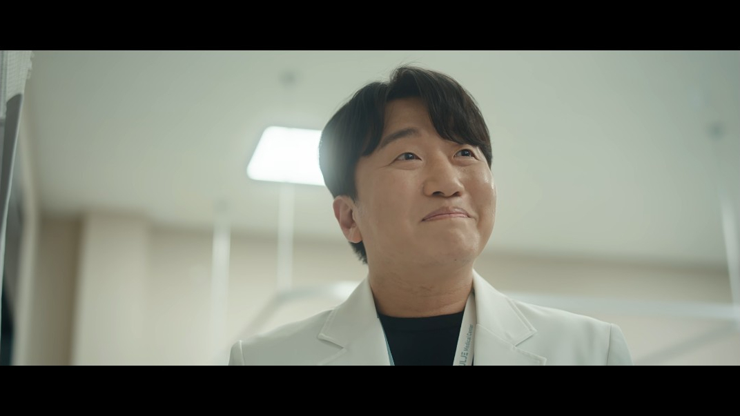 VS--Netflix-ResidentPlaybookE12Episode12-69’15”