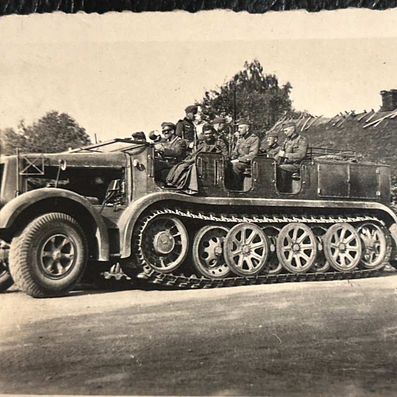 Foto Wk2 Soldaten Wehrmacht Front Halbkette Kettenfahrzeug (2)