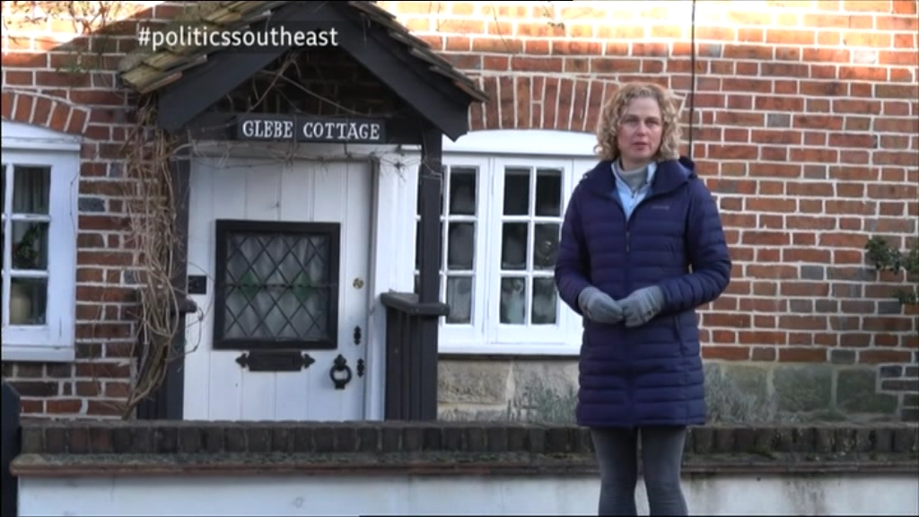 01.22 - 10.00.00 - Politics South East. The latest political news, in....ts_snapshot_23.42.934