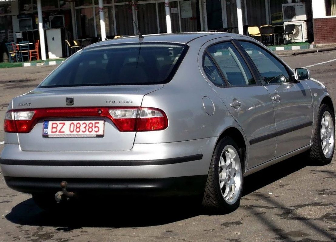 C30612233_11