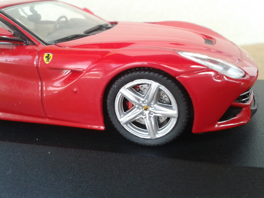 2012 Ferrari F12 Berlinetta (Ixo-nº 1 Ferrari GT Collection) (11)