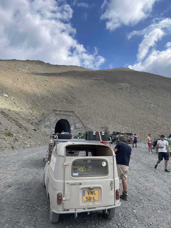 758D493C-5D1E-4A5B-B0DE-CCDE63386284