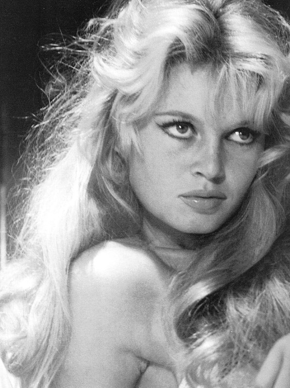 Bardot_Brigitte_me75