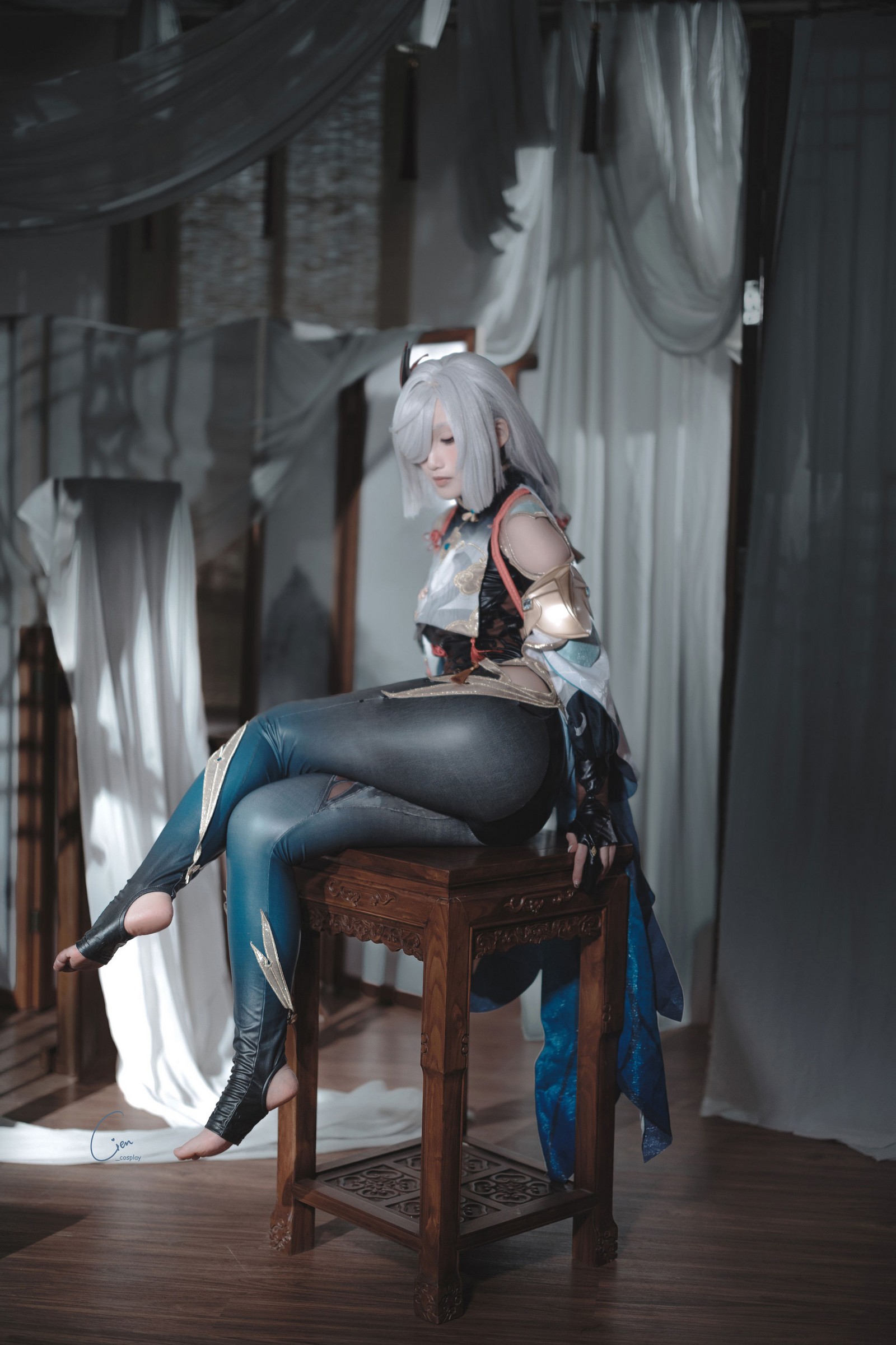 Cien恩恩 原神 申鹤 Cosplay 写真合集｜角色还原高清大图（31P｜89MB）插图3