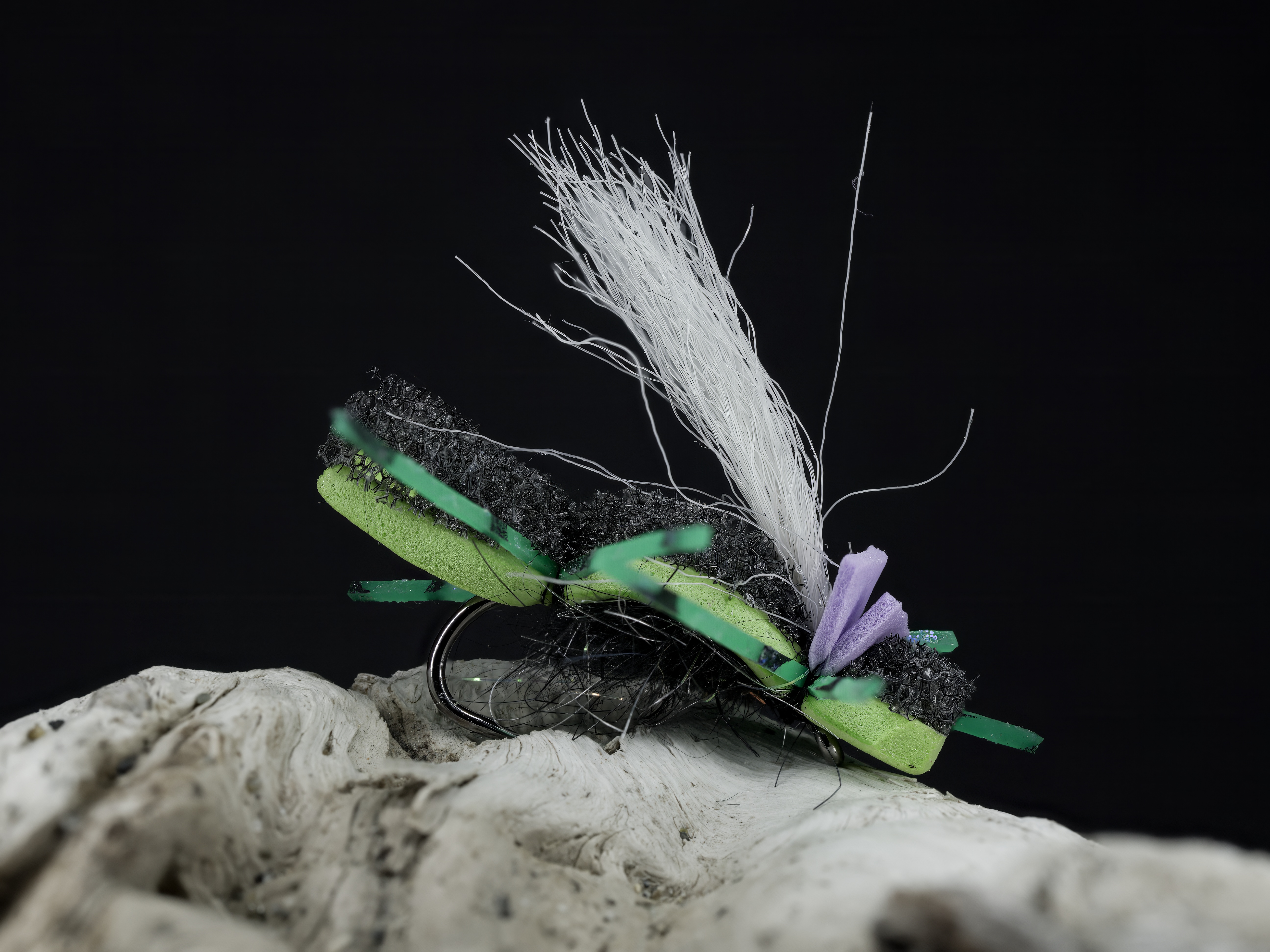 ZV2025-05-25-17-34-39-B-R8-S4-Fly-Tying.jpg