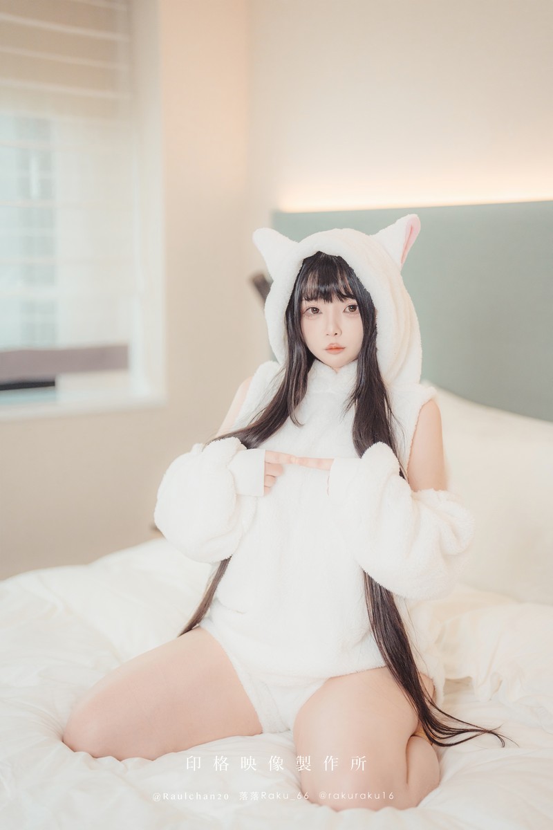 落落Raku 白衣猫咪 Kitten Cosplay 写真 44P插图8