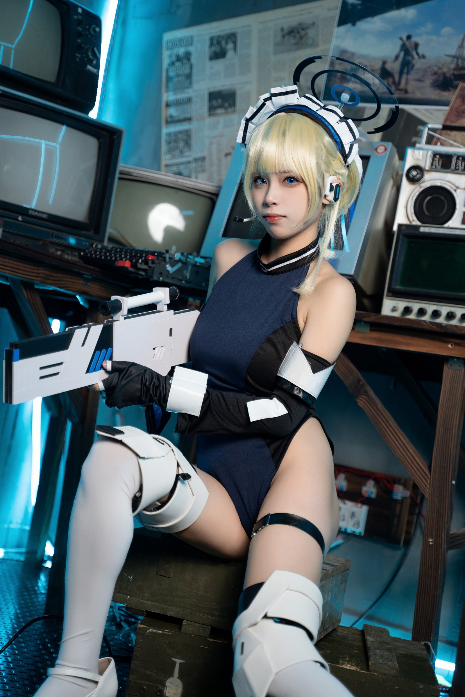 三無人型美女写真：飞鸟马时兔女郎战斗服 COS（60P／389.1M）插图3