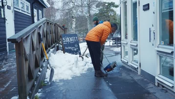 [Image: kodmrrir1809.jpg]