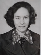 Царенок Анна Александровна — учительница химии, директор