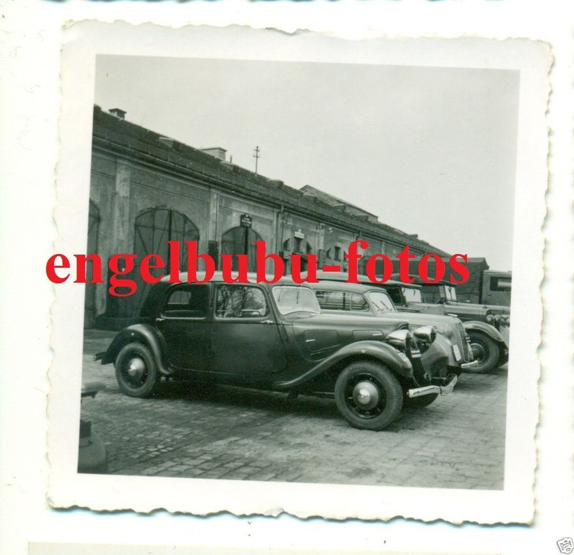 FAHRZEUG - KÜBELWAGEN - LKW - LASTWAGEN - PARKPL