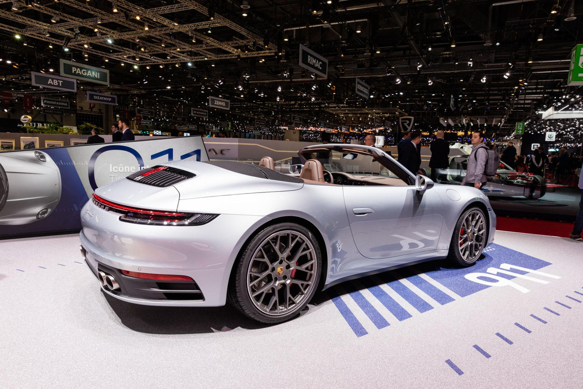 2020 Porsche 911 Carrera 4S Cabriolet (5)