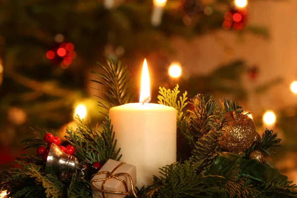 depositphotos-2532505-stock-photo-advent-candle.webp