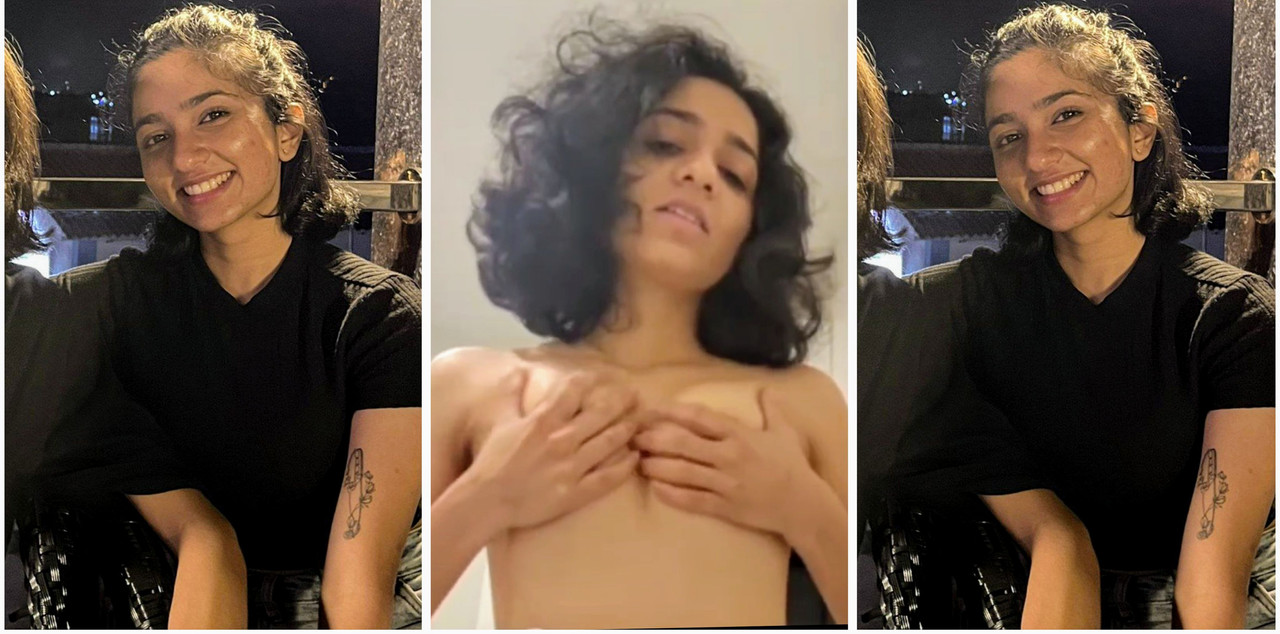 Beautifull girl rubbing her boob snapchat viral