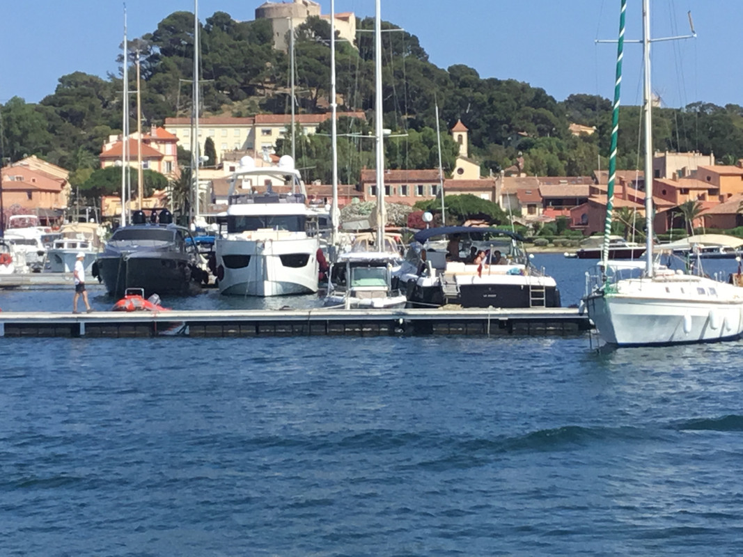 6E43270B-922E-4A99-8C73-2055DACDE22C