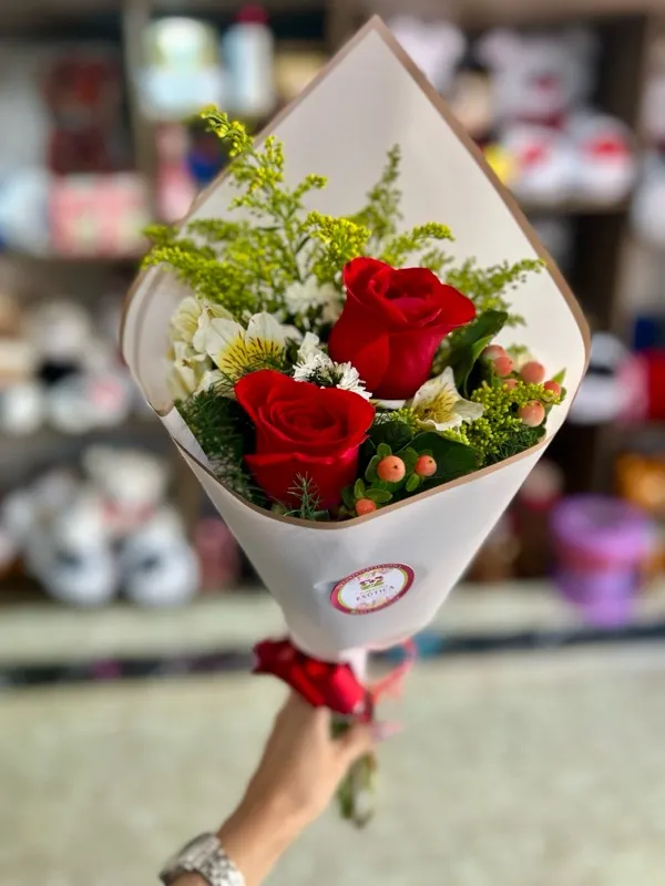 image tool lambda new width 700 new height 700 new quality 80 url image https assets domun c