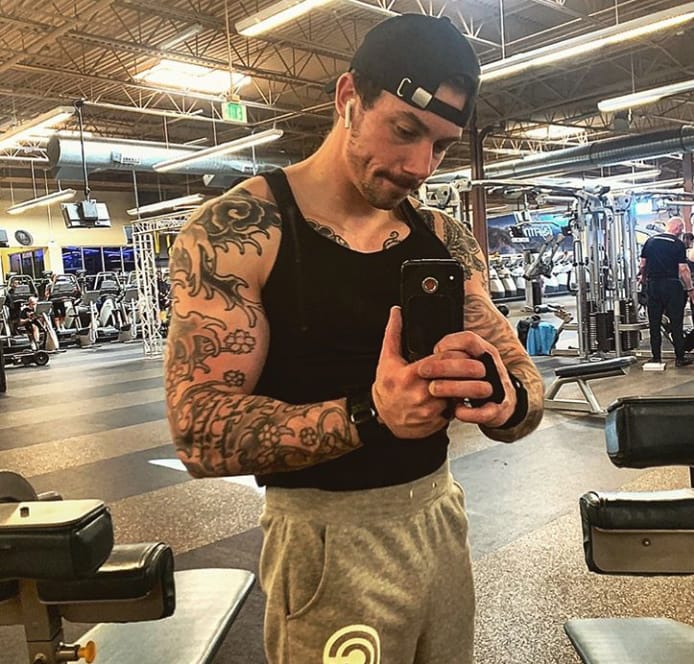 DCE9FC84-9D2D-47F2-8F28-56347D66B9ED