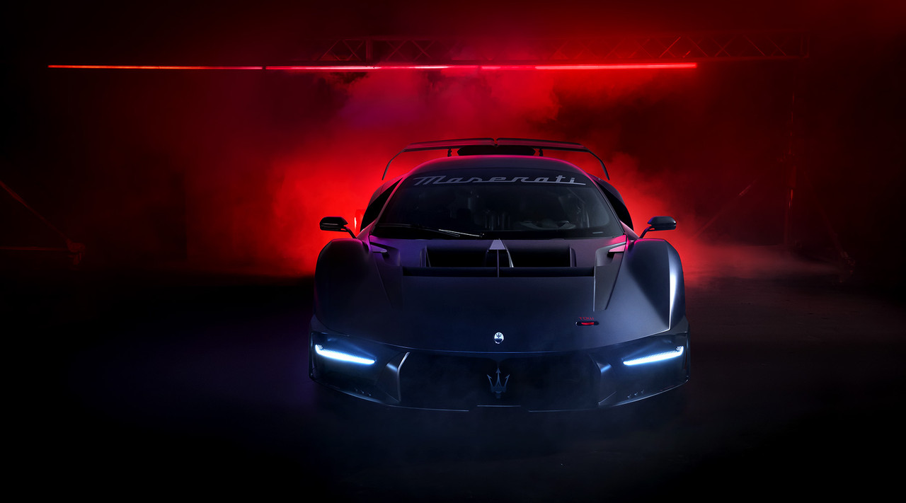 22613-MaseratiMCXtrema