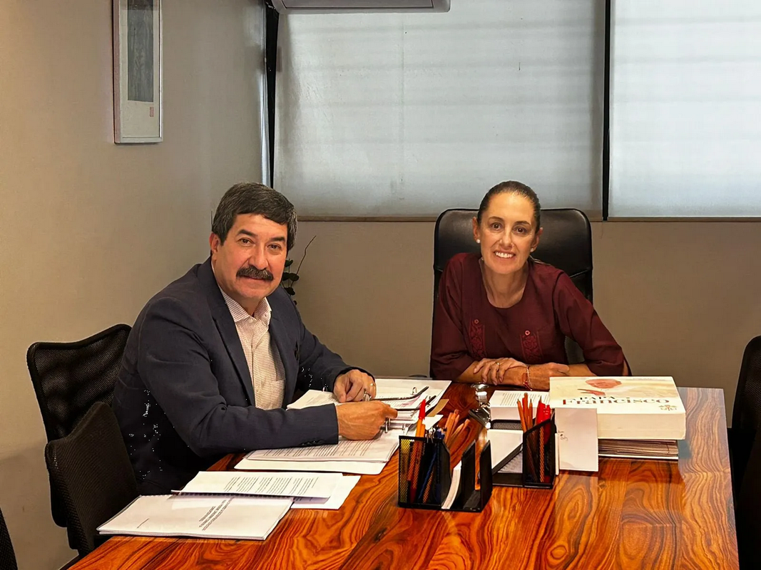 Claudia Sheinbaum y Javier Corral prometen un plan anticorrupción