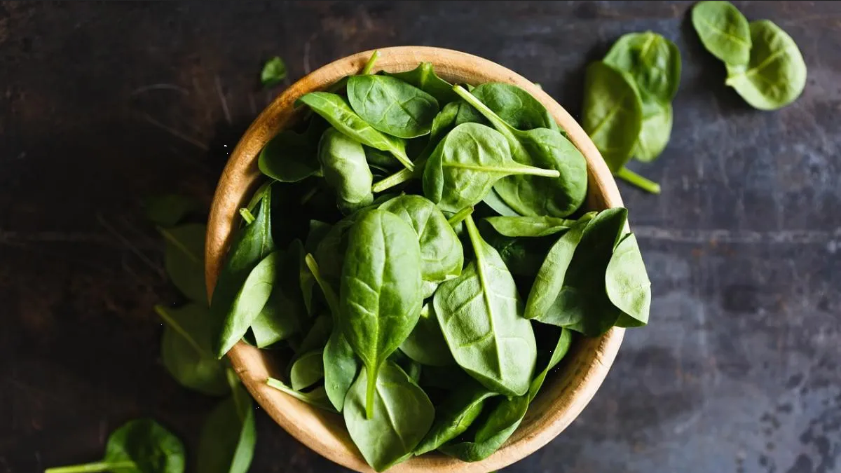 ¿Cuál es la verdura que puede prevenir la anemia y fortalece los huesos?