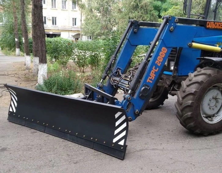 Отвалы на тракторы ТУРС-2000-14