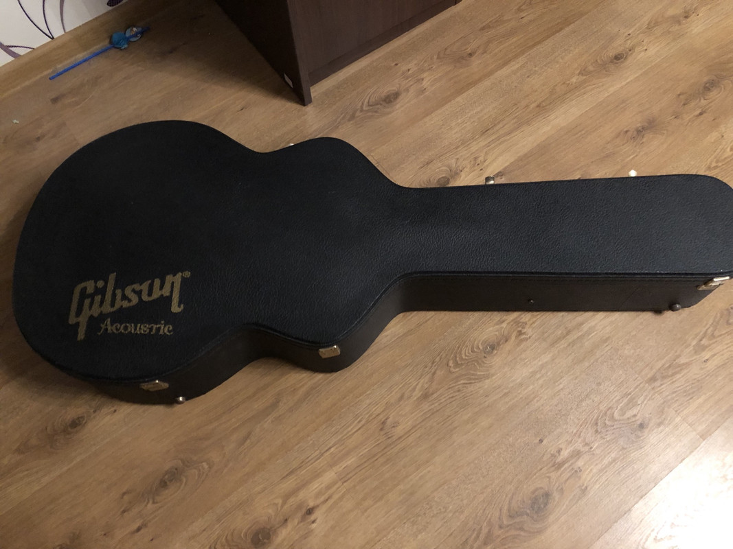 37EE7F98-F950-4999-A05D-10BE42FECF4C