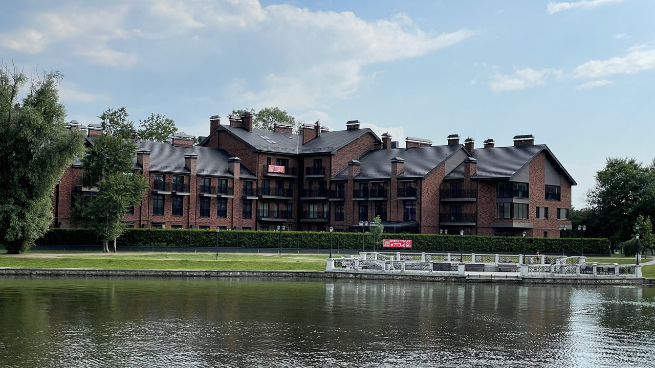 B2DF3D44-D742-4FD3-B18B-4121194CAC9A